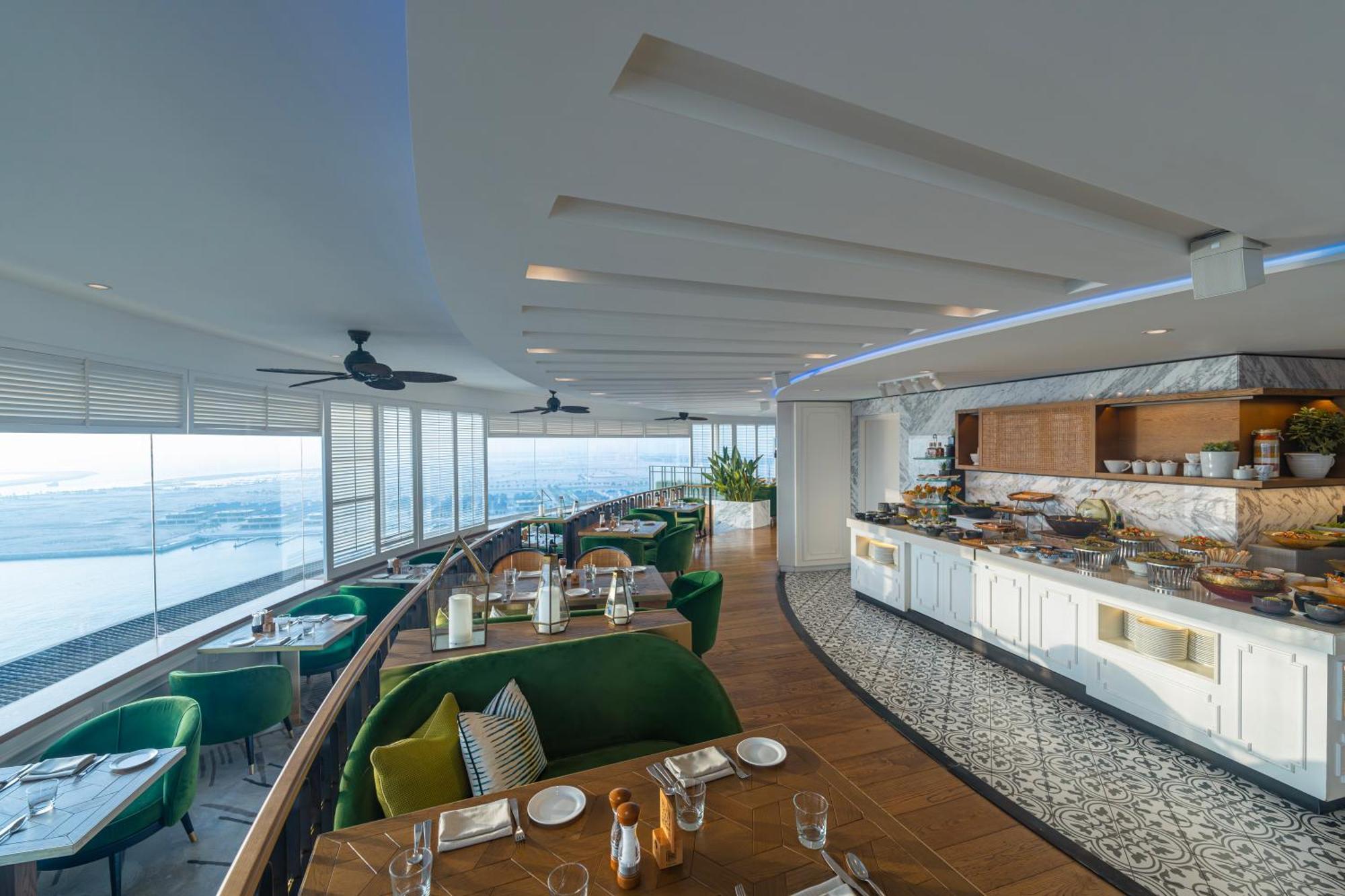 Hyatt Regency Dubai - Corniche Hotel Екстериор снимка The restaurant