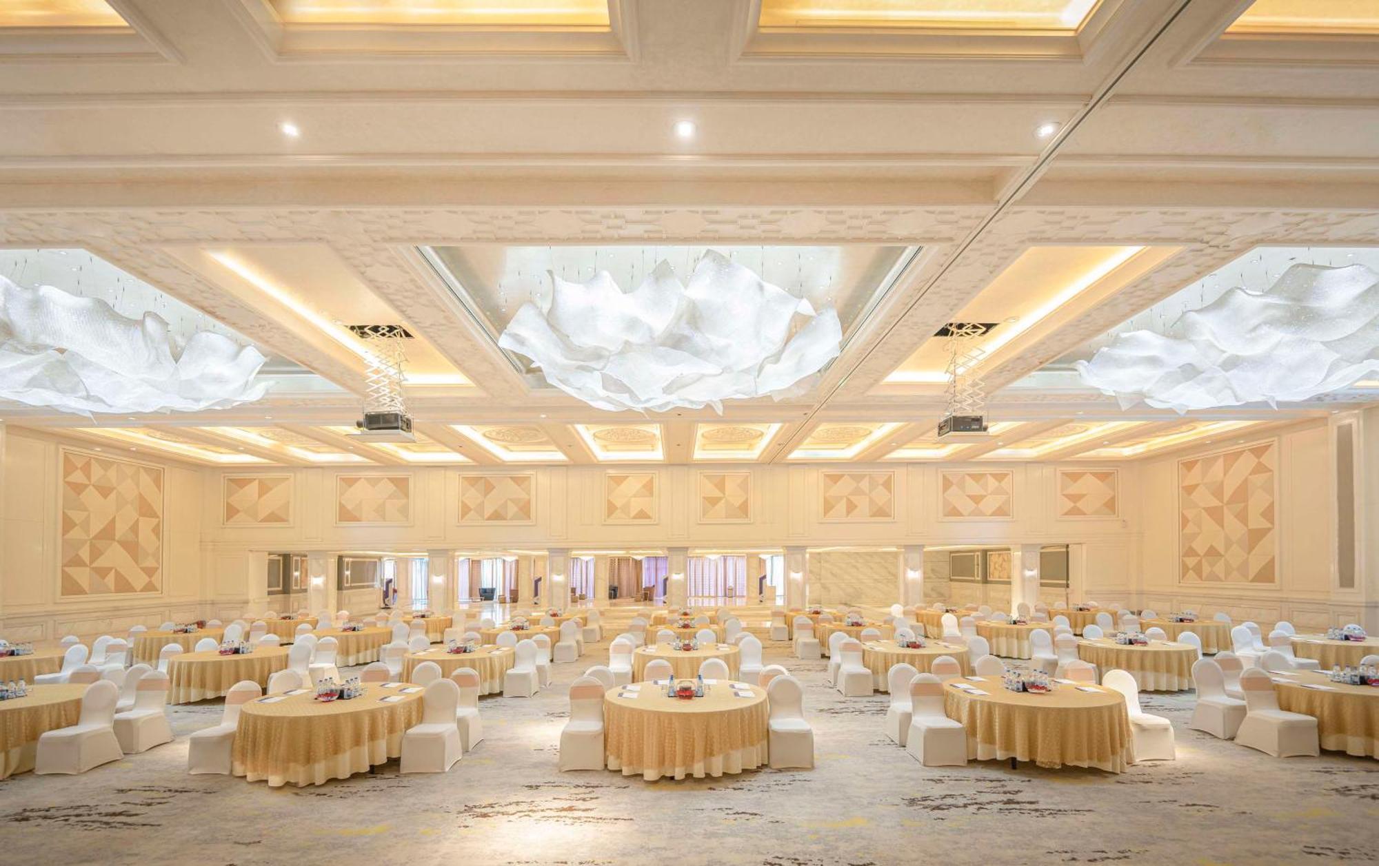Hyatt Regency Dubai - Corniche Hotel Екстериор снимка